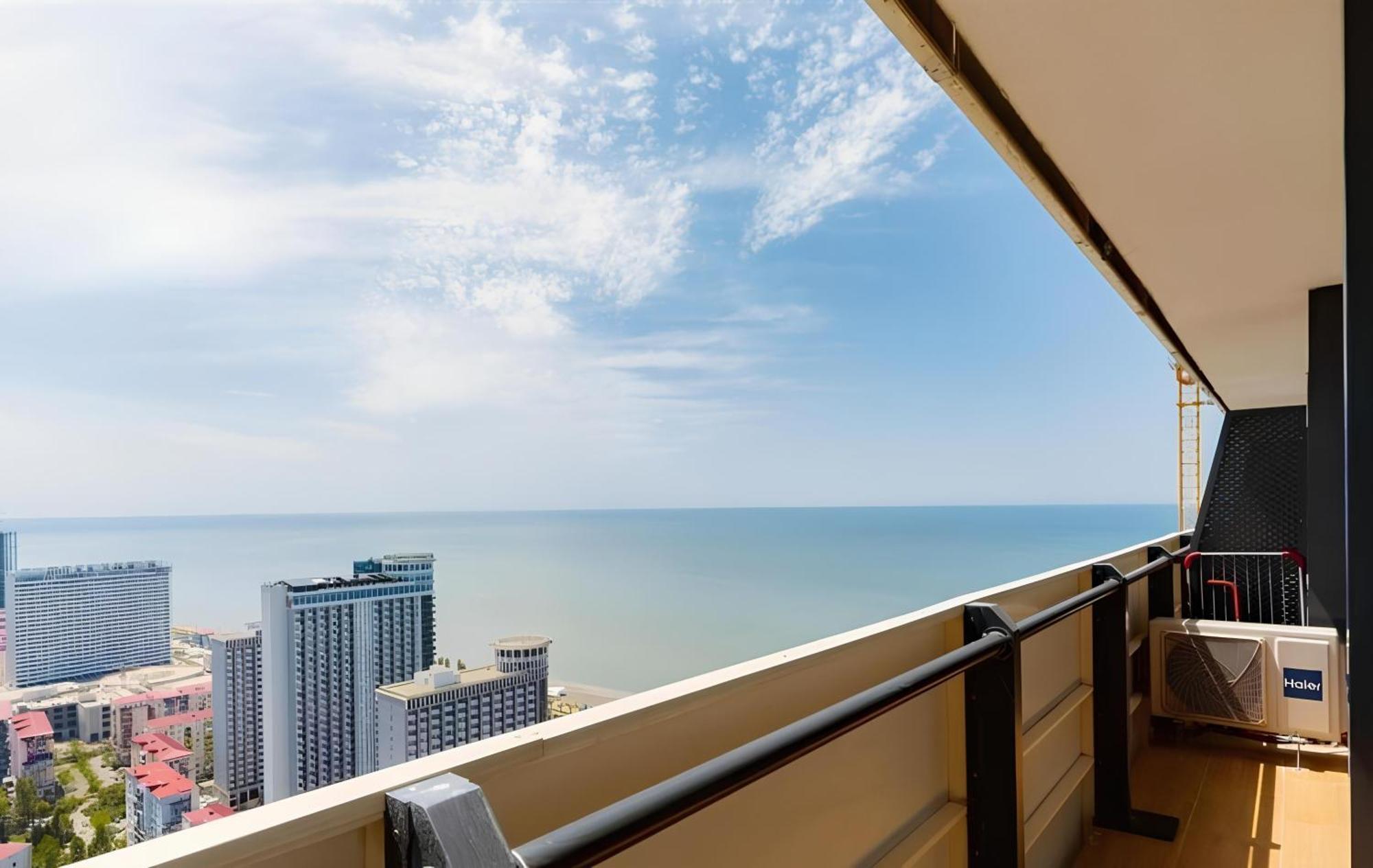 Panorama Seaview Batumi Lux Orbi City Ngoại thất bức ảnh