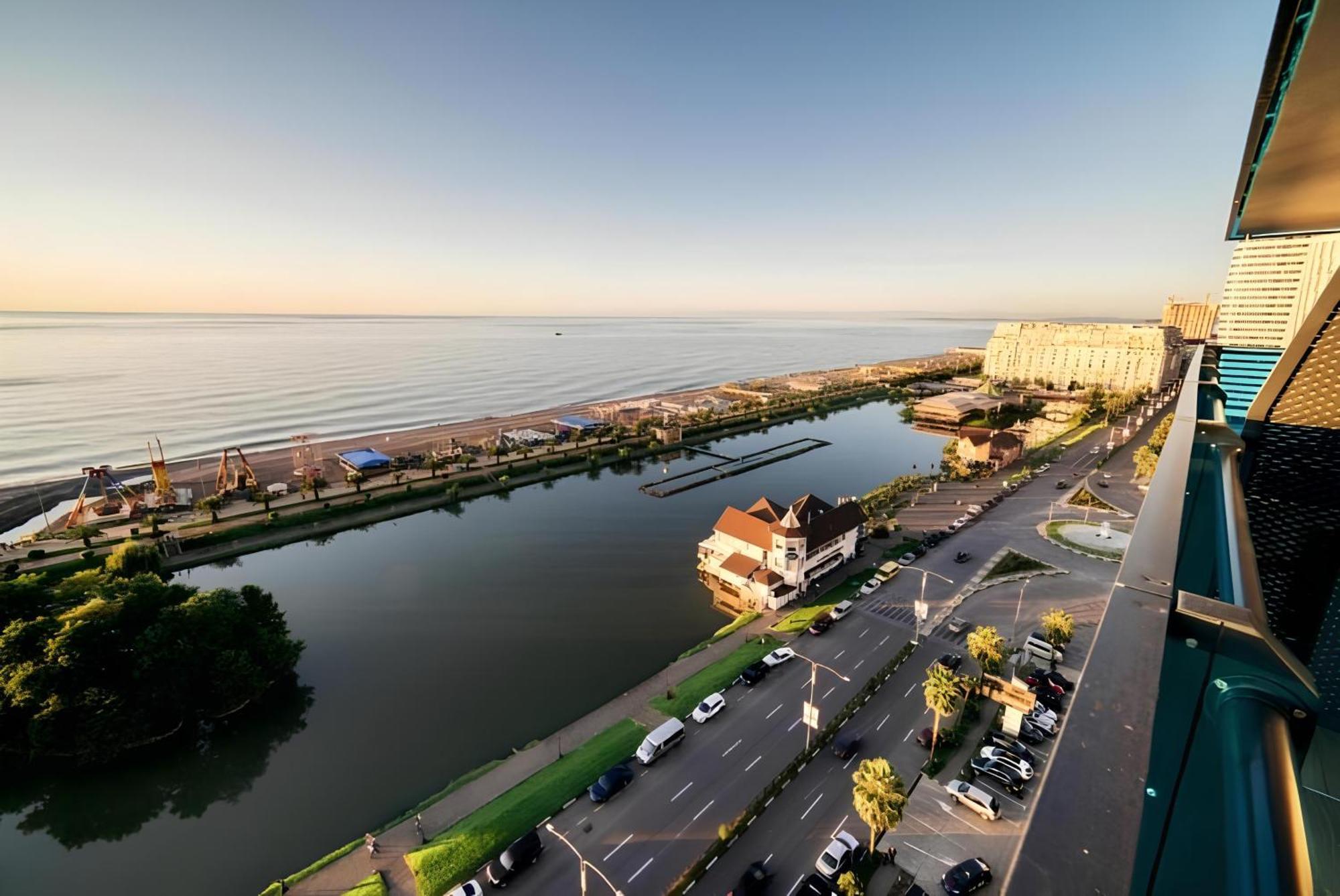 Panorama Seaview Batumi Lux Orbi City Ngoại thất bức ảnh